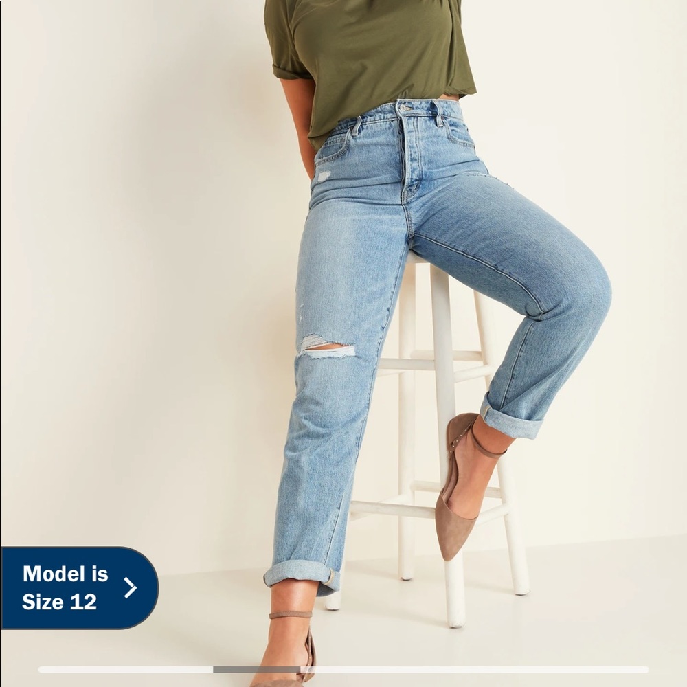 Extra High-Waisted Sky-Hi Straight Ripped Jeans